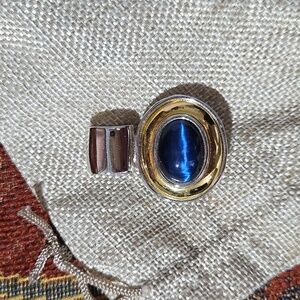 Talbots medallion like new